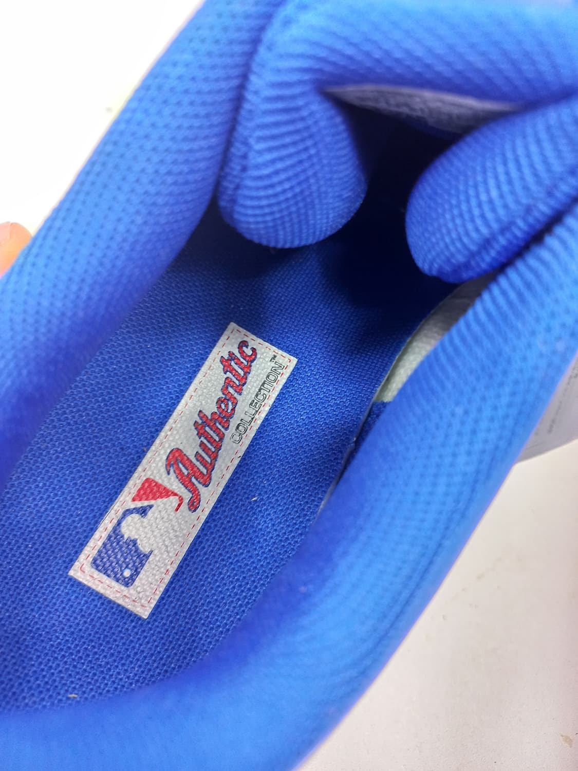 언더아머 야구화 블루/화이트 235 상품이미지4