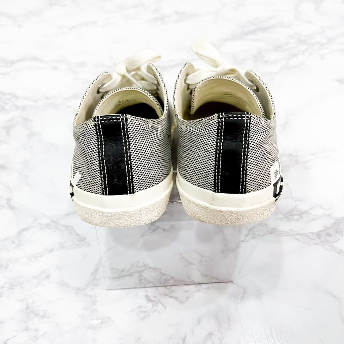 [41.5] 버버리 로고 레이스업 스니커즈 상품이미지5