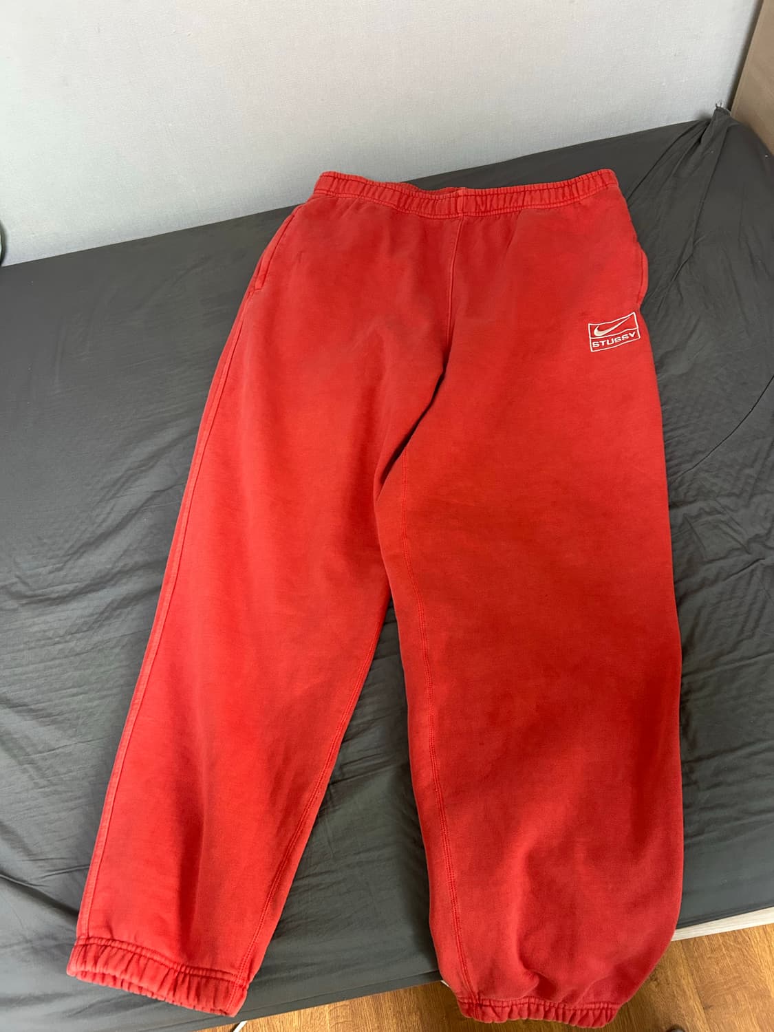 나이키 x 스투시 피그먼트 다이드 플리스 팬츠 상품이미지1