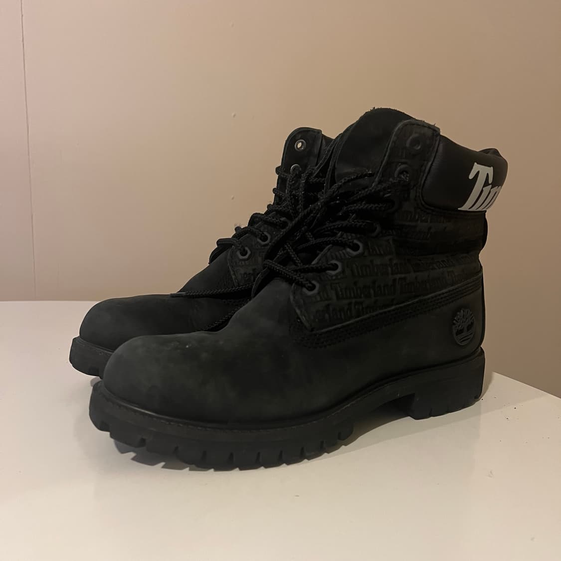 팀버랜드 6인치 워터프부프 로고 레터링 블랙 상품이미지2