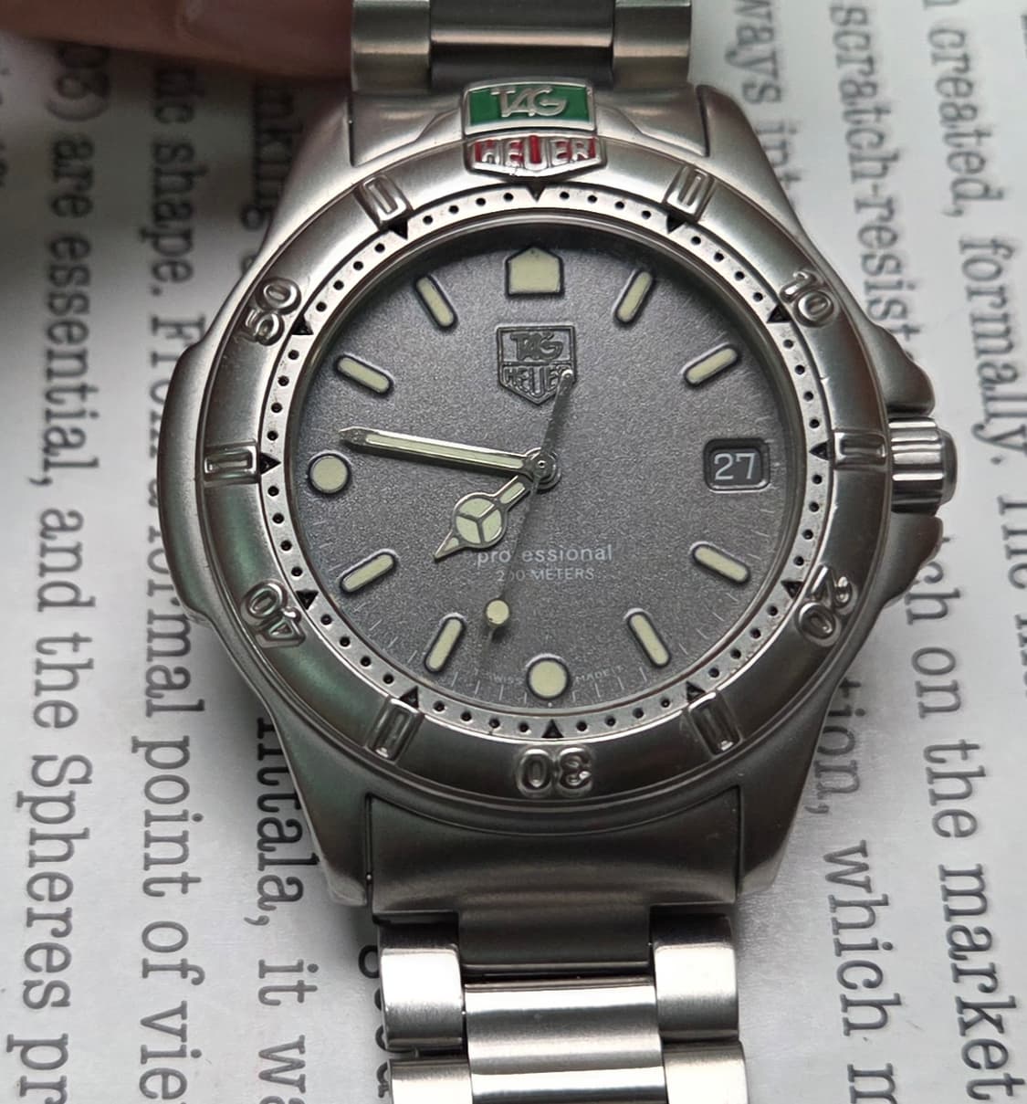 빈티지 태그호이어 4000 프로페셔널 그레이회판 컬러로고베젤 쿼츠  상품이미지1