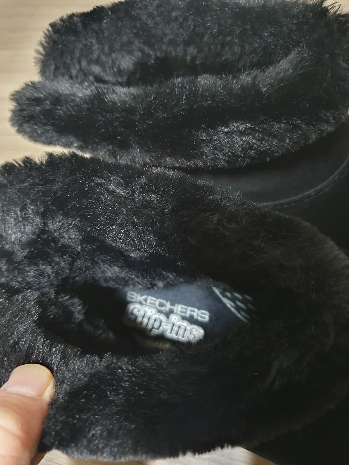 스케쳐스 아치핏 여성 털 부츠 블랙 235 상품이미지8