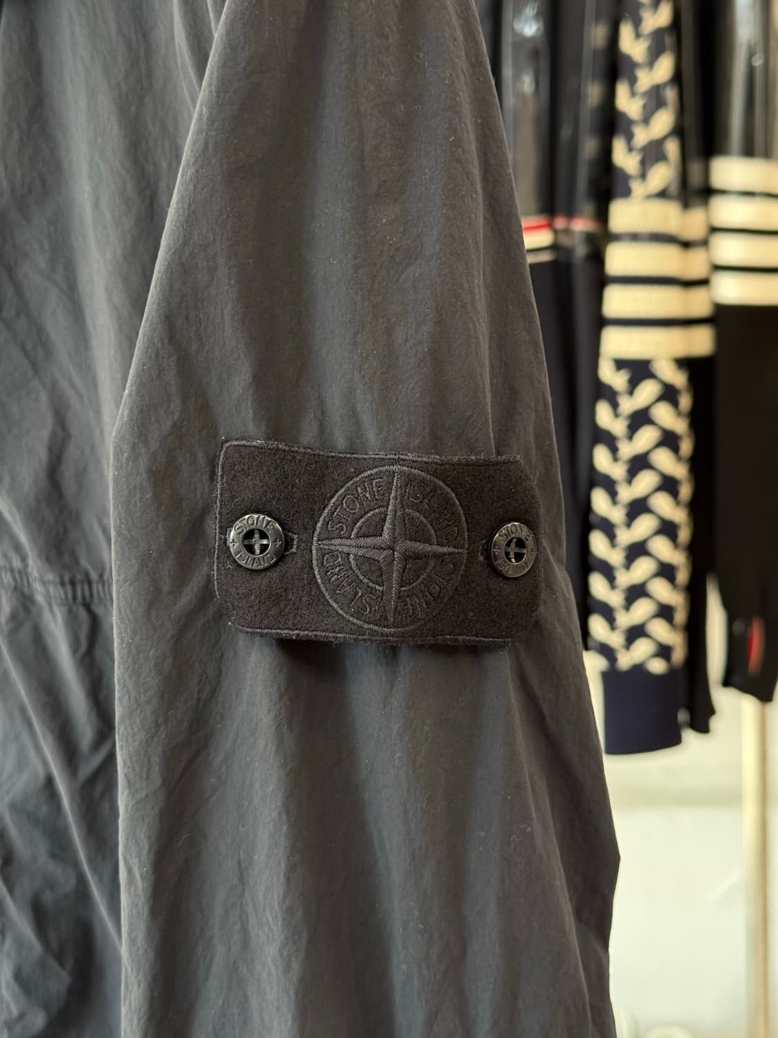 [L] 25ss 스톤아일랜드 고스트피스 스메리글리아토 자켓 상품이미지3