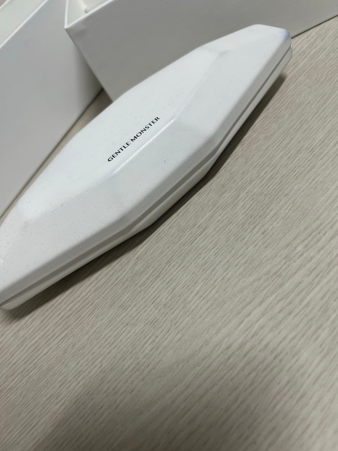 젠틀몬스터 오로라 02 상품이미지4
