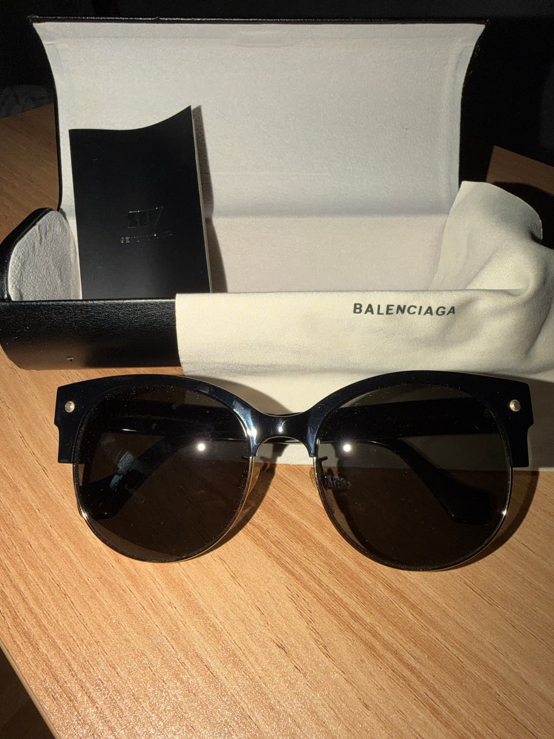 발렌시아가 선글라스 상품이미지1