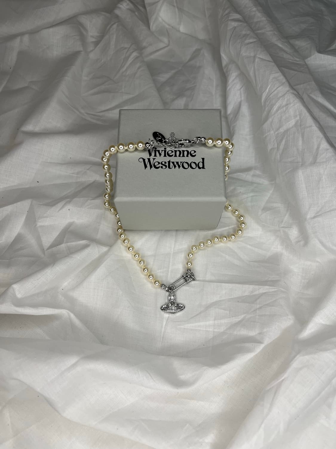 비비안 웨스트우드 오브 펄 네크리스 상품이미지3