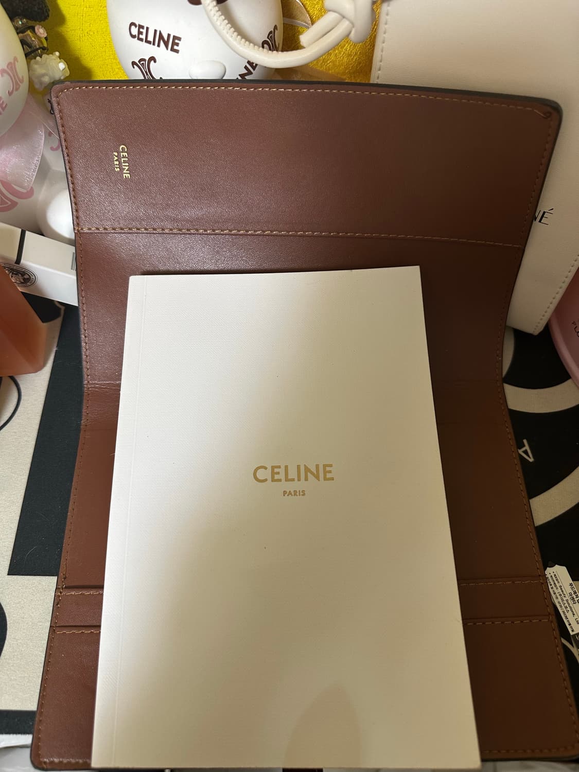 셀린느 트리오페 다이어리 상품이미지9