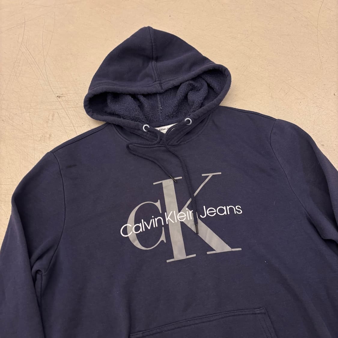캘빈클라인 빅로고 네이비 후드티 상품이미지2