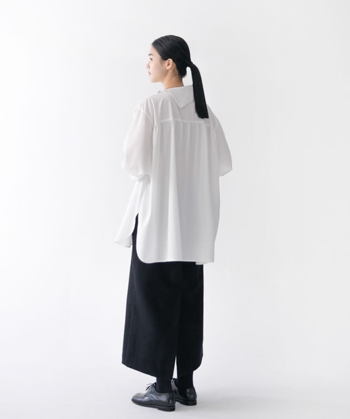 유노이아 sideways collar shirt 화이트 상품이미지3