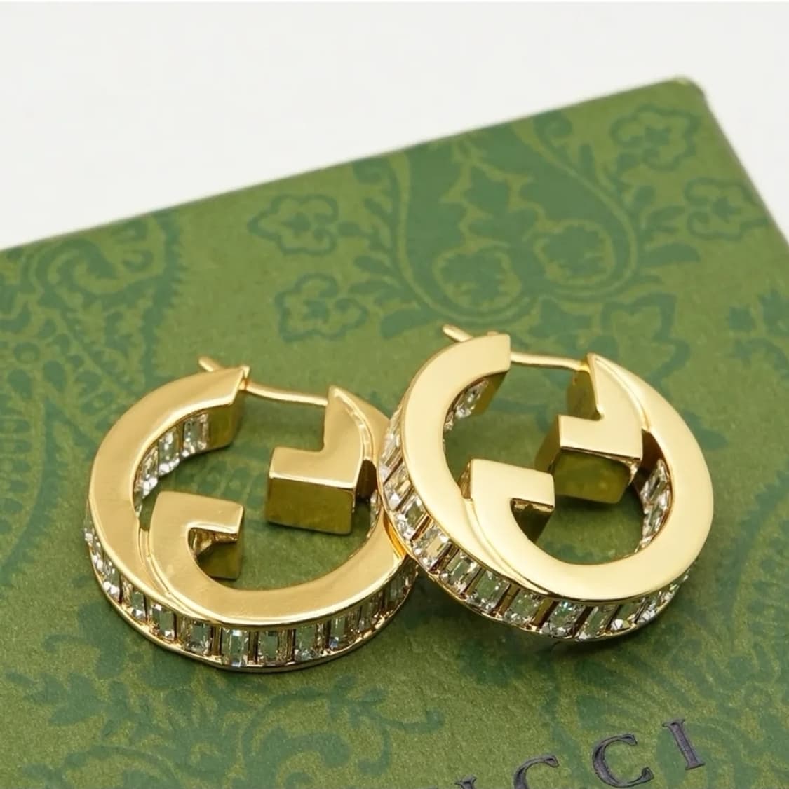 구찌 GG 로고 링 귀걸이 ,블론디 크리스털  이어링 상품이미지5