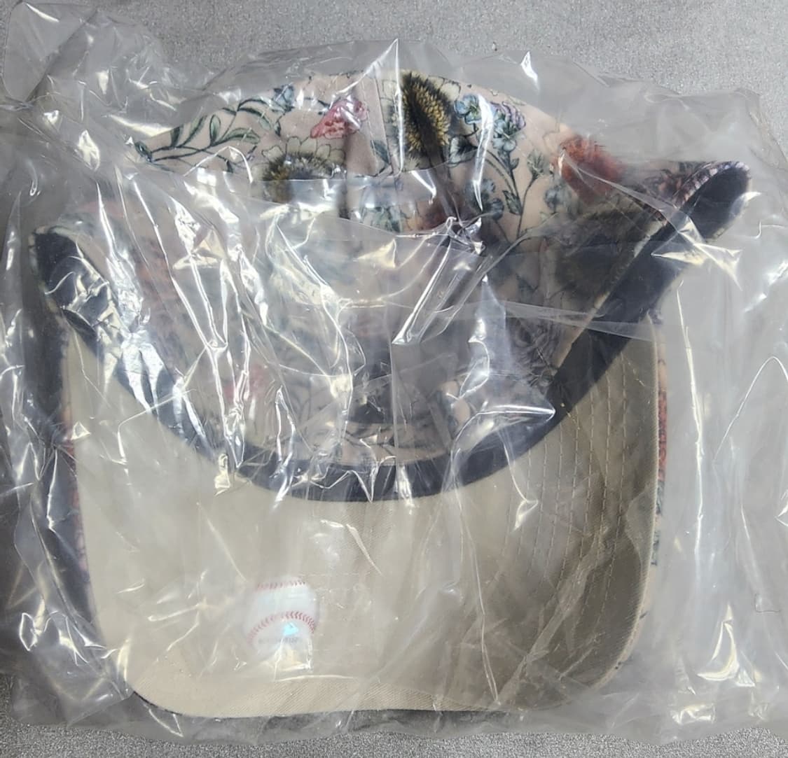 새상품 뉴에라 9FORTY WOMEN 플로럴 볼캡 팝니다 (플라워 볼캡) 상품이미지4