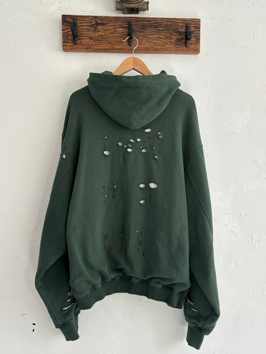 Balenciaga 발렌시아가 디스트로이드 오버사이즈 다크 그린 후드 ​ 상품이미지4