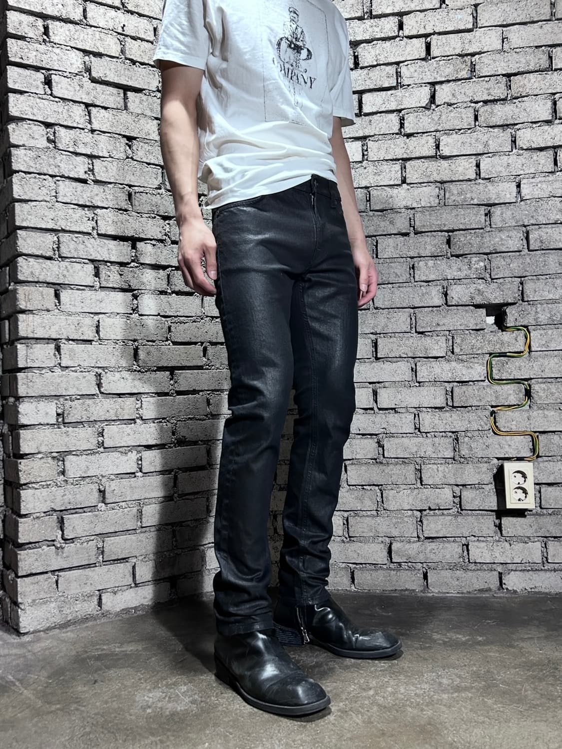 누디진 블랙 코팅 데님 팬츠 상품이미지2