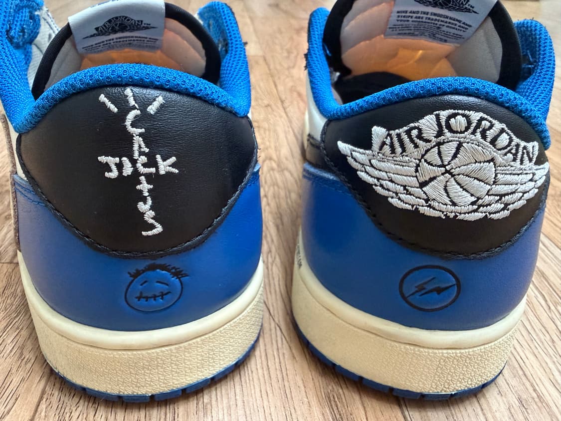 ( 265 ) 조던1 X 트레비스 스캇 X 프라그먼트 레트로 로우 OG  상품이미지7