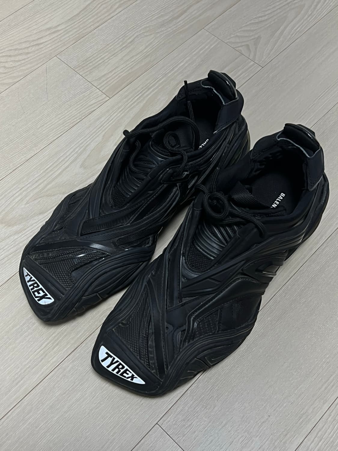 발렌시아가 타이렉스 38 상품이미지1