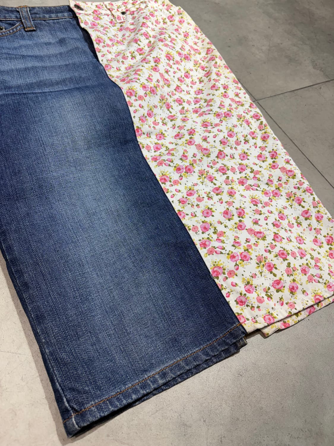 00s 돌체 앤 가바나 아카이브 데님 하프 플라워 미디 스커트 상품이미지7