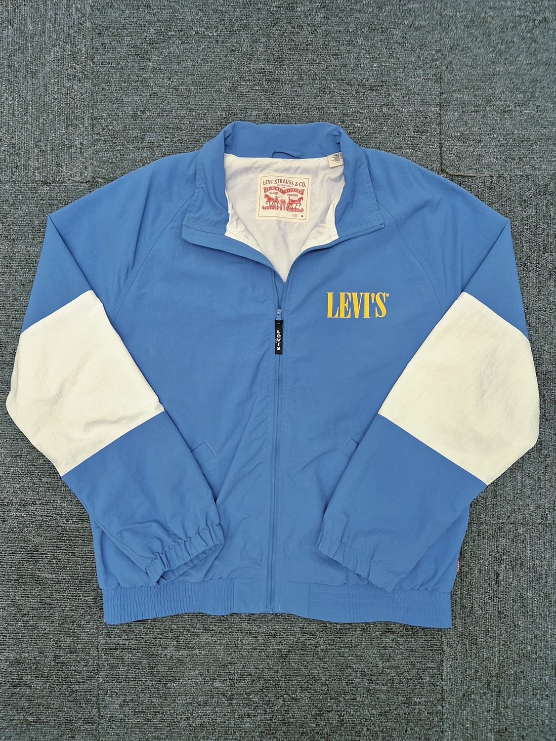 [M]<리바이스>스카이블루 트랙탑 바람막이 상품이미지1