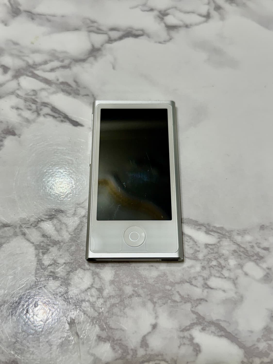 애플 아이팟 나노 7세대 실버 | 터치형 초슬림 MP3 상품이미지1