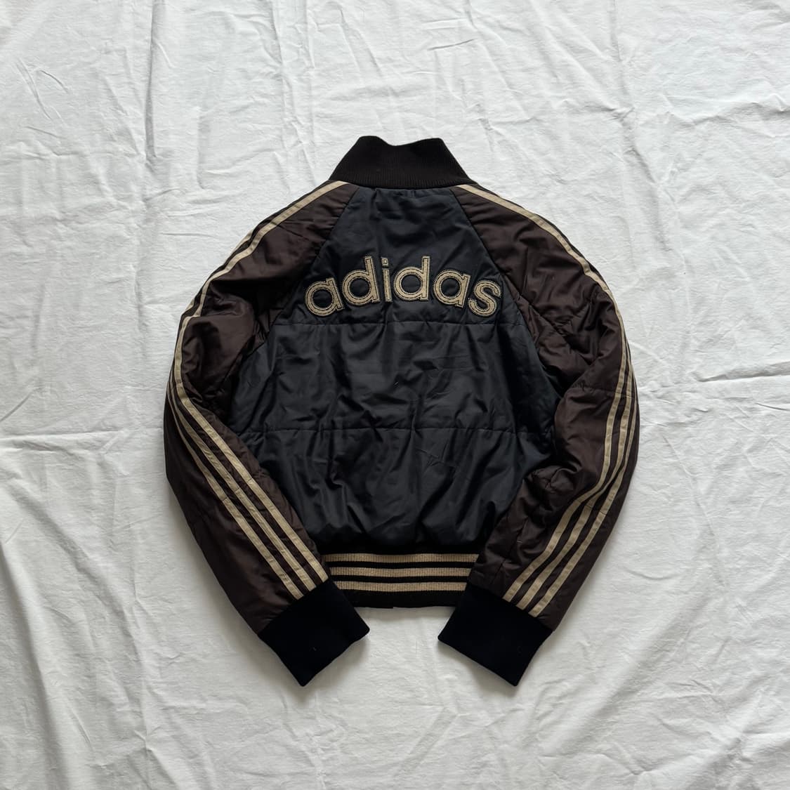 Rare Adidas japan 패치로고 초코바나나 패딩 스포티 올드스쿨 상품이미지1