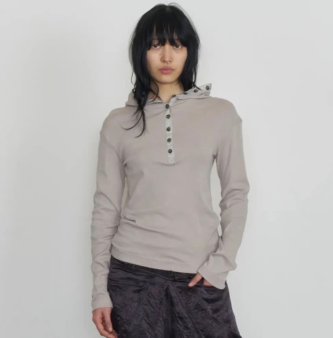 오들리워크샵 hooded henley tee 상품이미지1