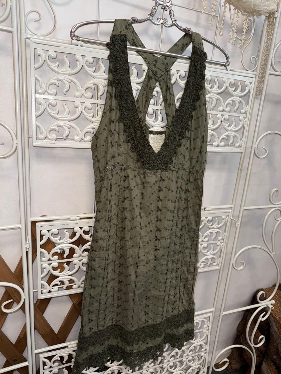 Deep khaki ethnic floral punching ops 상품이미지2
