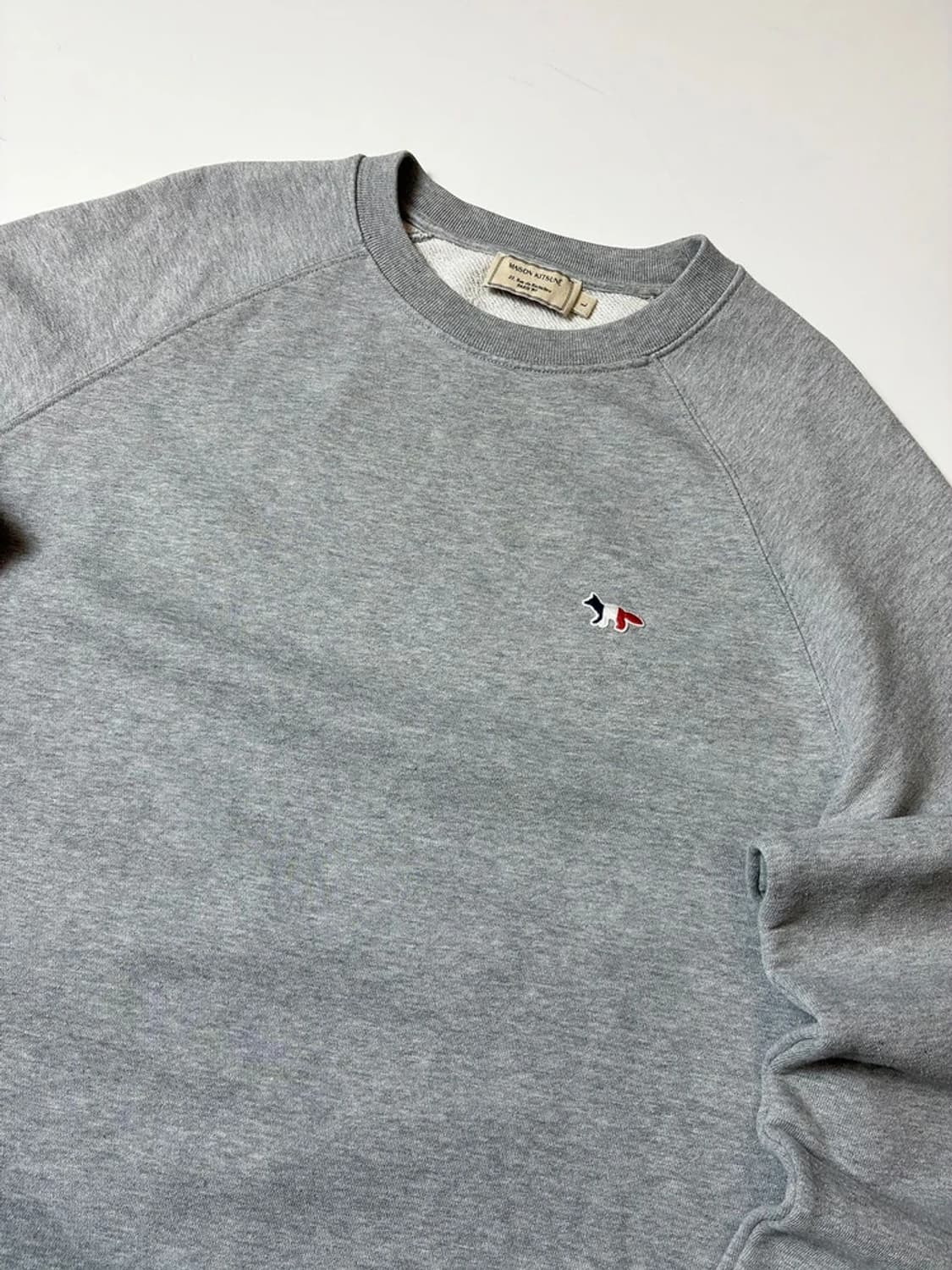 메종키츠네 트라이컬러 폭스 패치 스웻 맨투맨 PN8440 상품이미지2