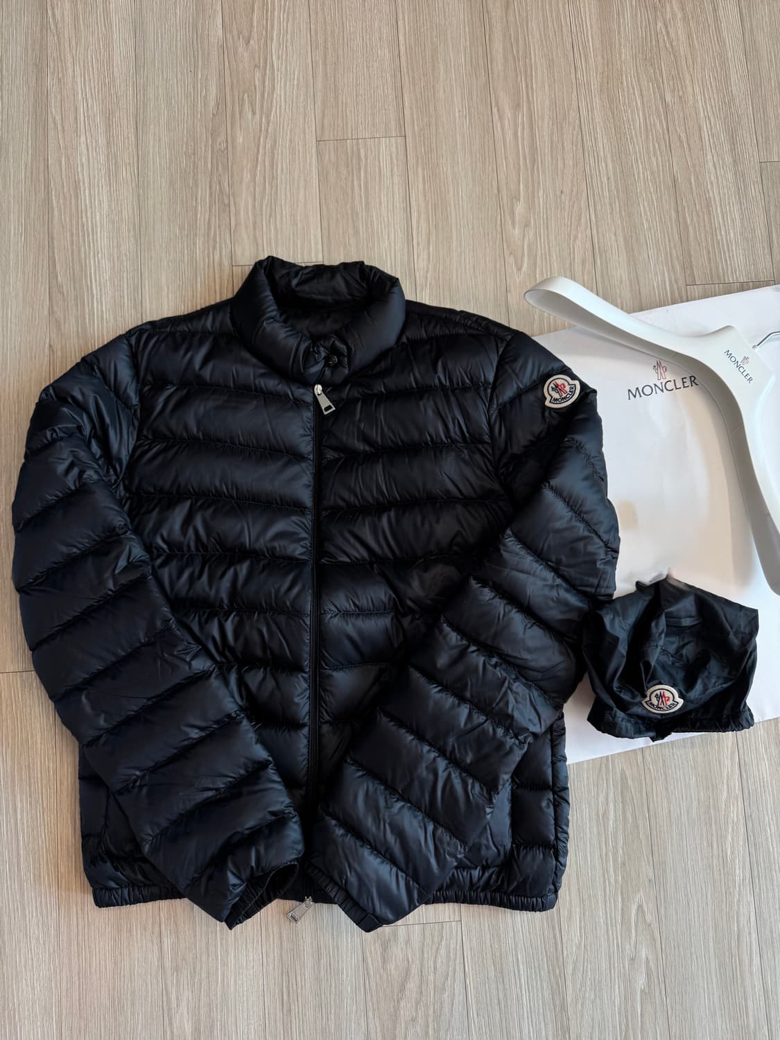 몽클레어 란스 여성 경량패딩 3 상품이미지1