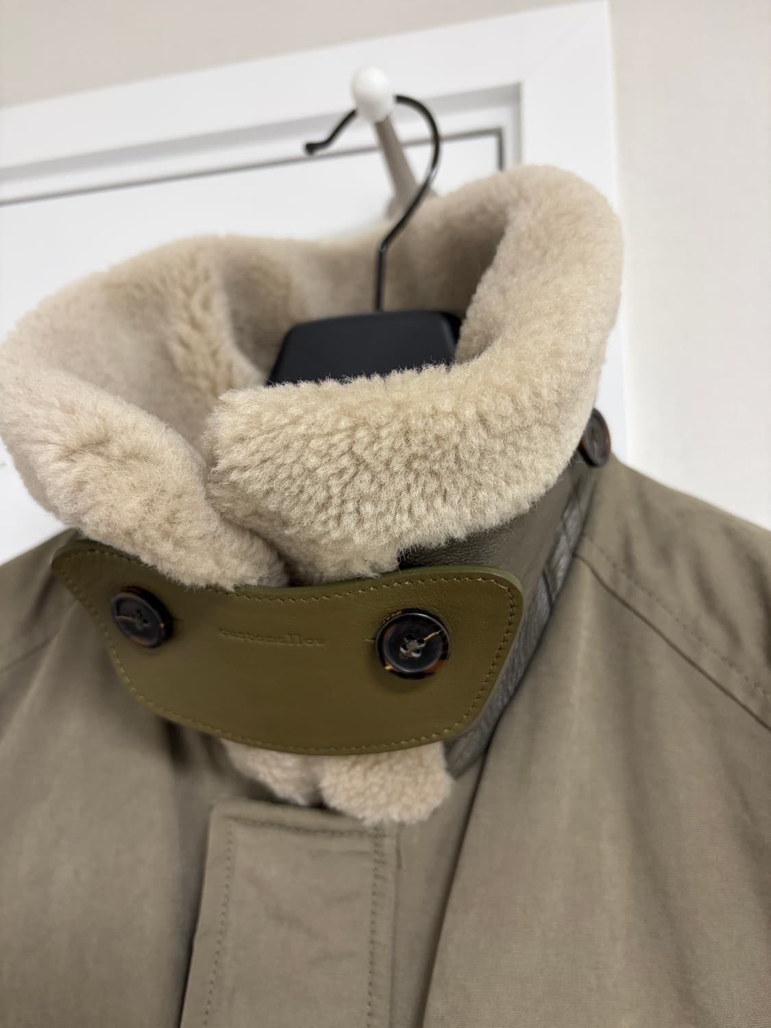 커스텀멜로우 숏 구스 다운 패딩 100 상품이미지5