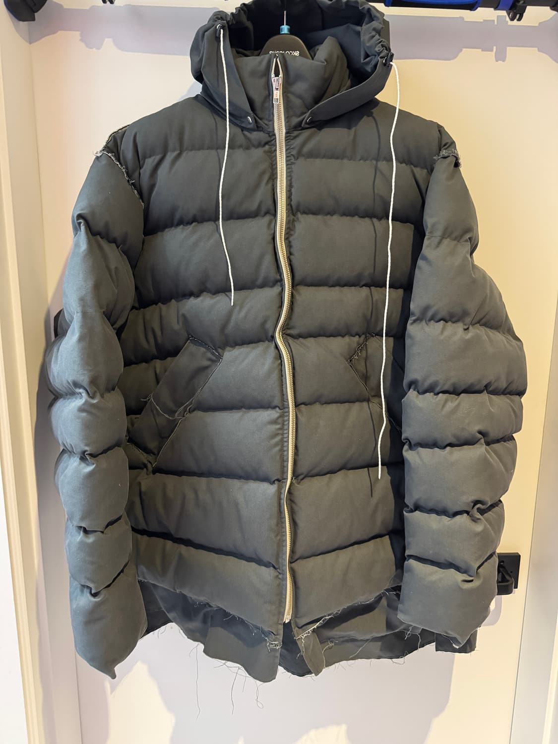 카미엘 포트젠스 Puffer Jacket L 사이즈 상품이미지3