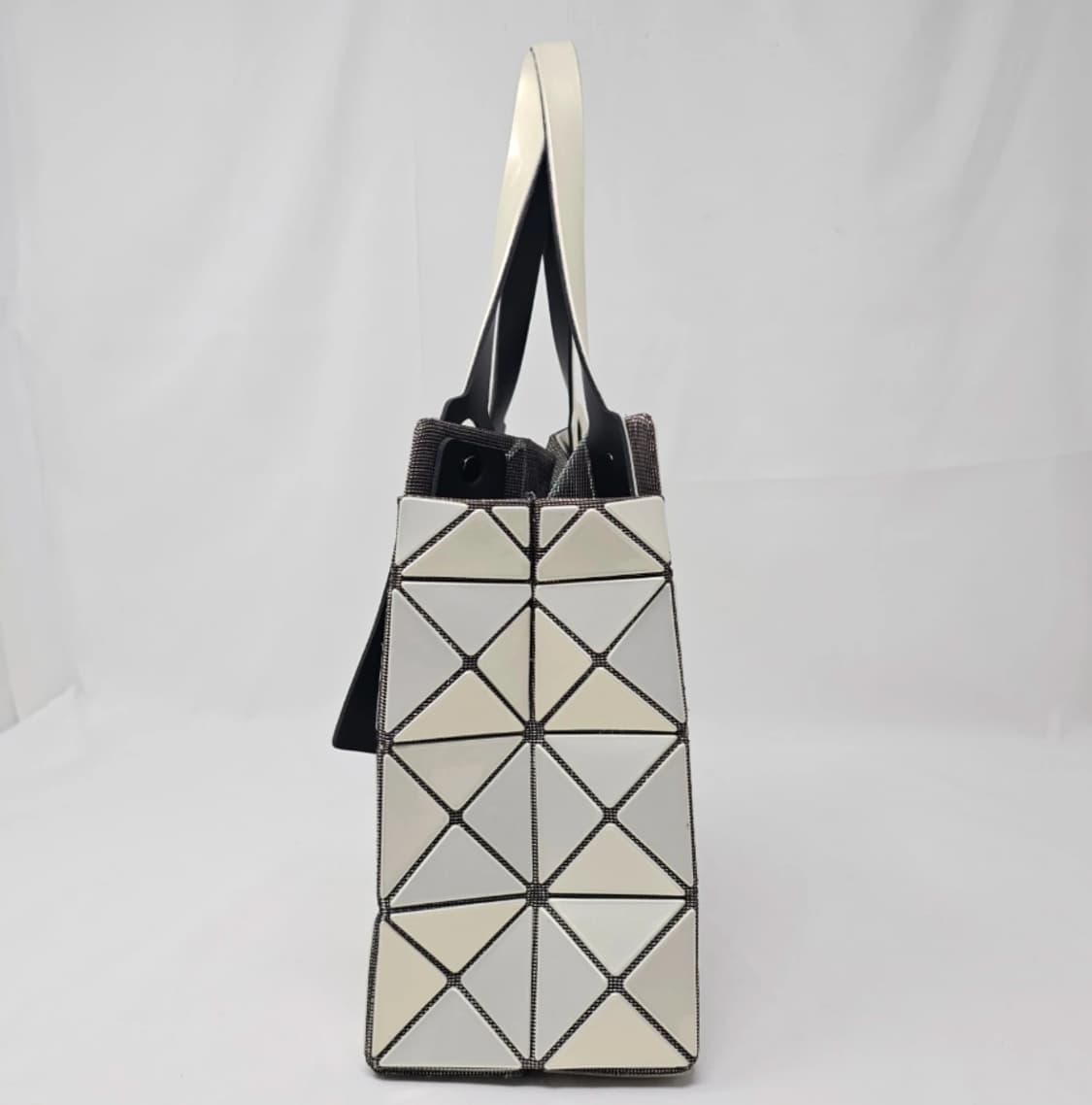 바오바오 이세이 미야케 캐럿 라지 토트백 상품이미지4