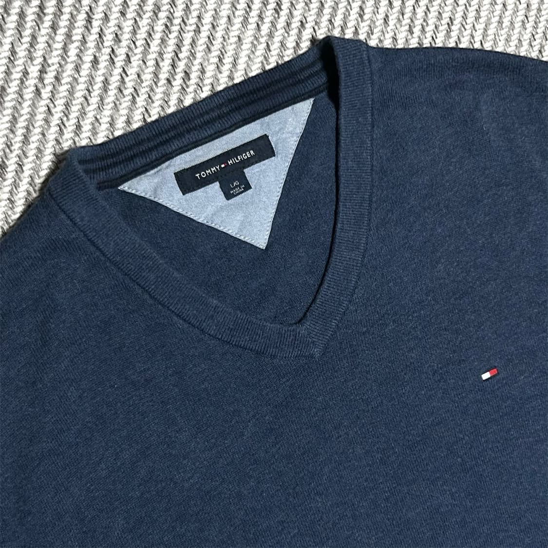 [L] Tommy 타미힐피거 코튼 브이넥 니트 상품이미지3