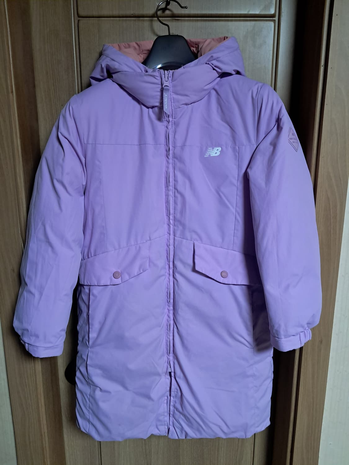 뉴발란스 키즈 얇고 롱패딩 145 상품이미지1