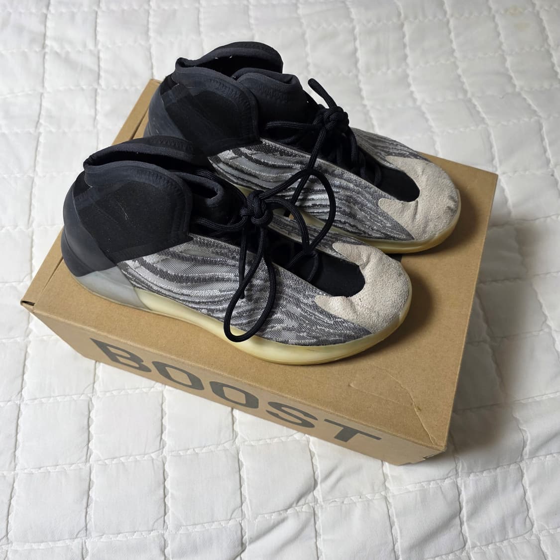 (중고) 아디다스 이지 퀀텀 라이프스타일 280사이즈 상품이미지3