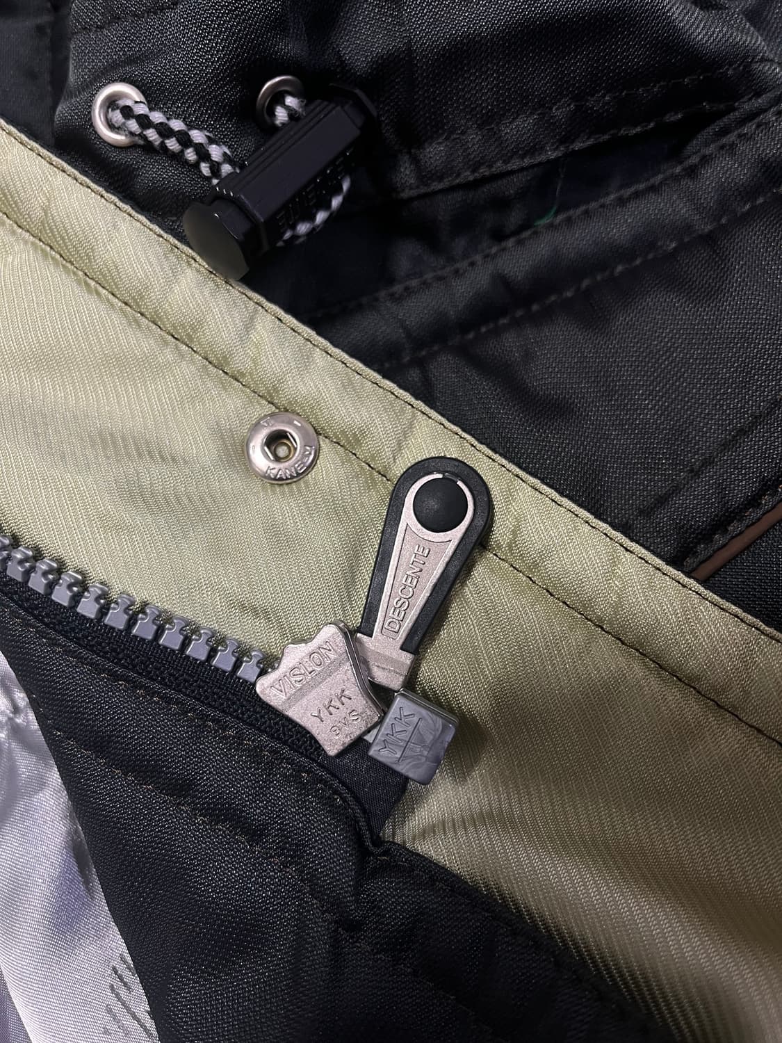 데상트 빈티지 스키점퍼 XL 상품이미지8