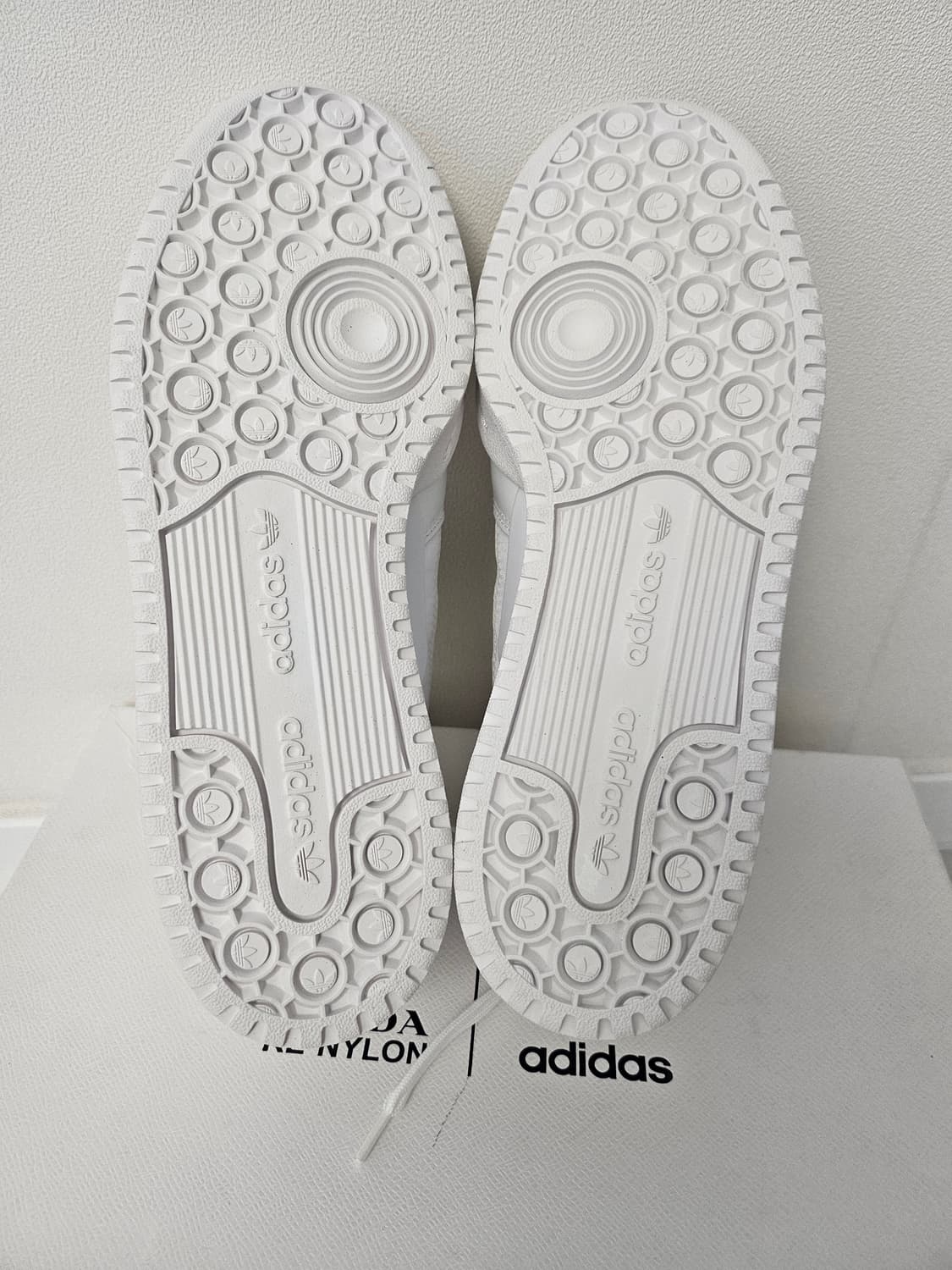 프라다X아디다스 리나일론 컬렉션 로우 스니커즈 상품이미지7