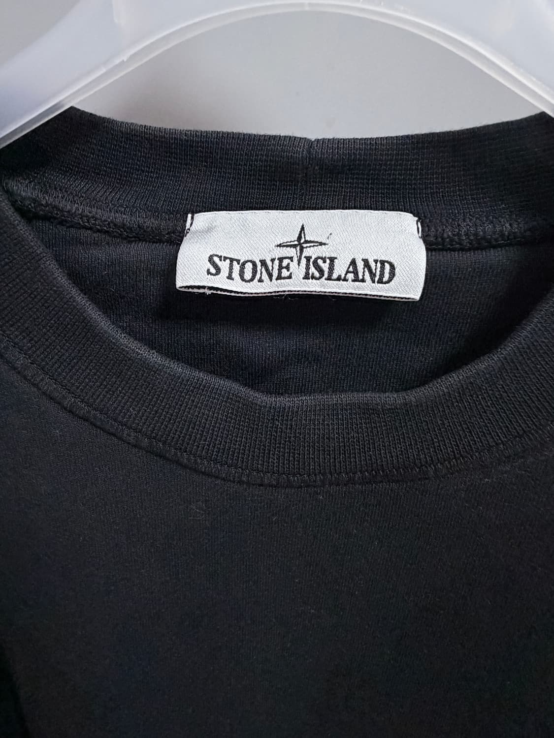 (S) 스톤아일랜드 맨투맨 25ss 상품이미지3