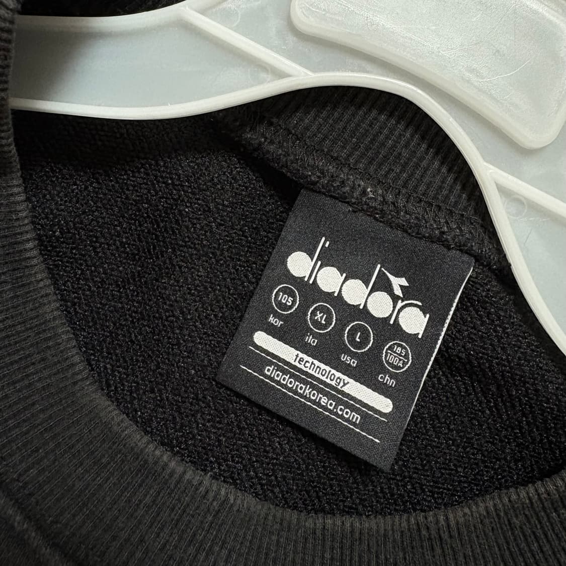 디아도라 빅프린팅 맨투맨 상품이미지4