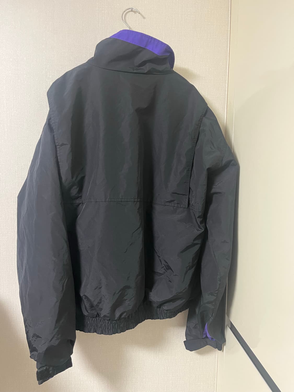 홍대 빈티지 원가 12만원, 나이키 블랙 바람막이 XL 상품이미지4