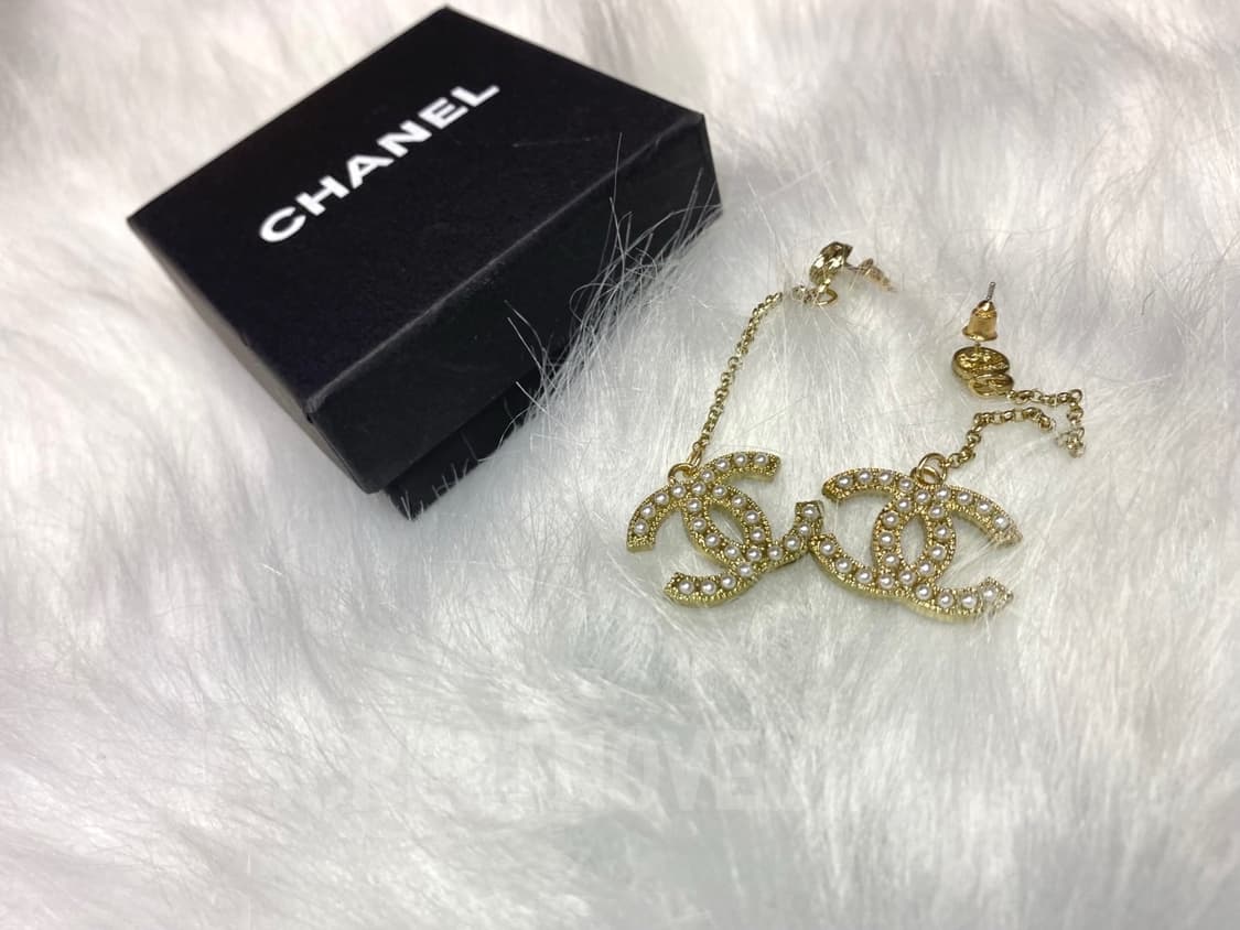 샤넬 CC 진주 드롭 이어링 상품이미지7