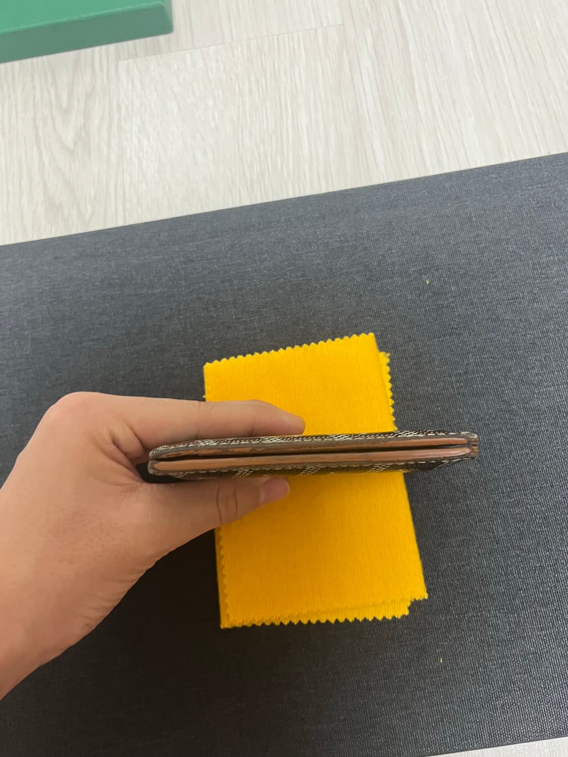 (풀박스)고야드 생피에르 블랙탄 카드지갑 판매합니다 상품이미지6