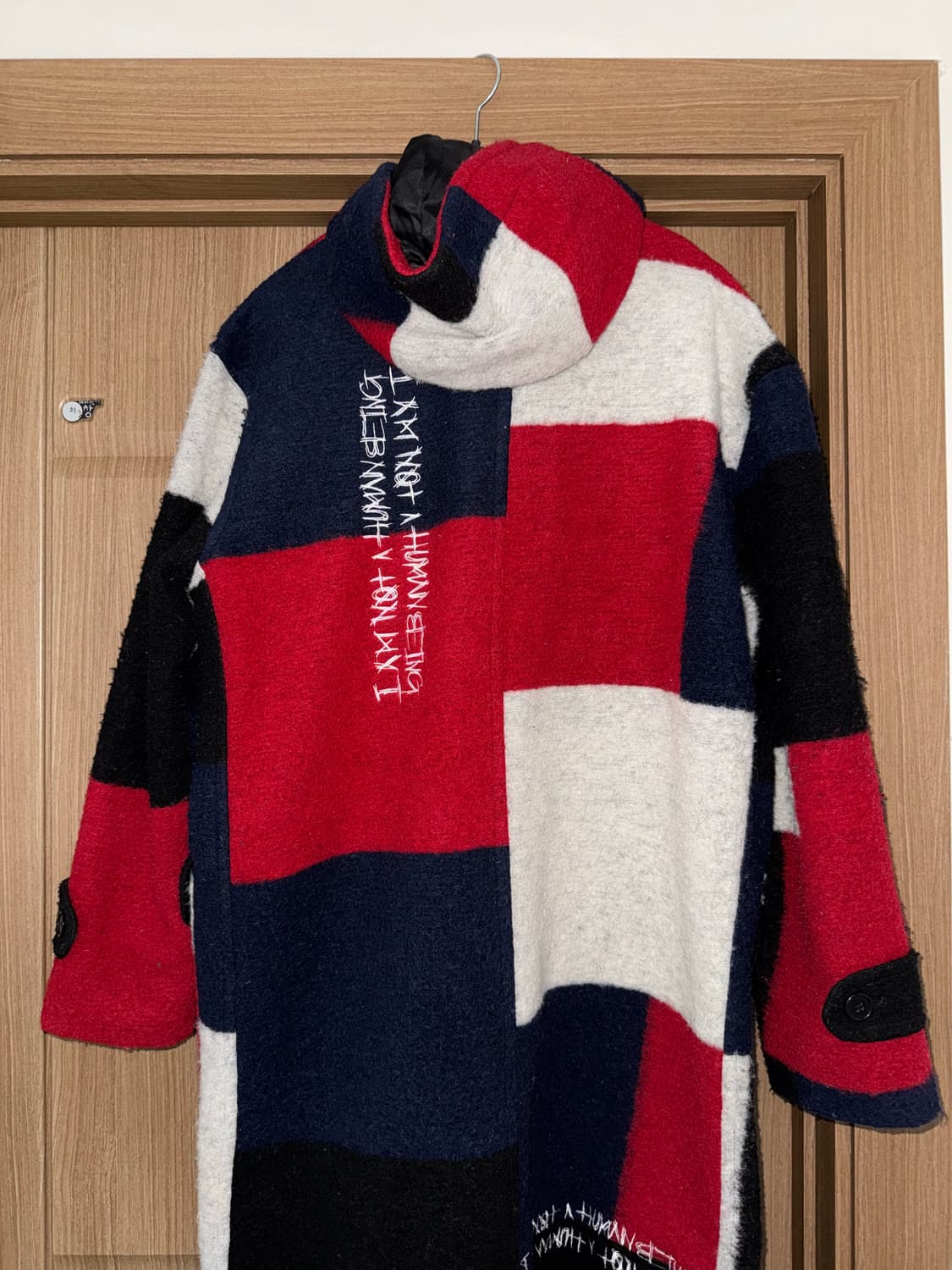 아임낫어휴먼비잉 패치워크 더플코트  상품이미지4