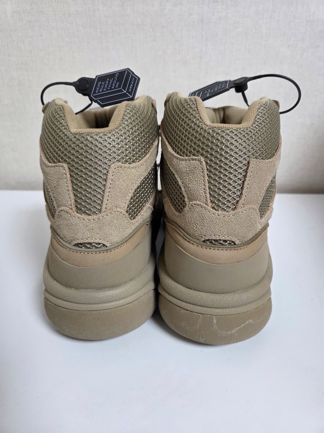 아디다스 이지 데저트 부츠 락 275 사이즈 상품이미지5