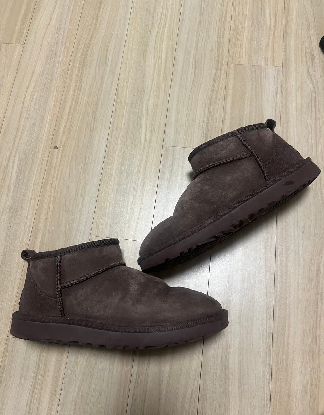 어그 클래식 울트라 미니 부츠 번트 시더 240 상품이미지4