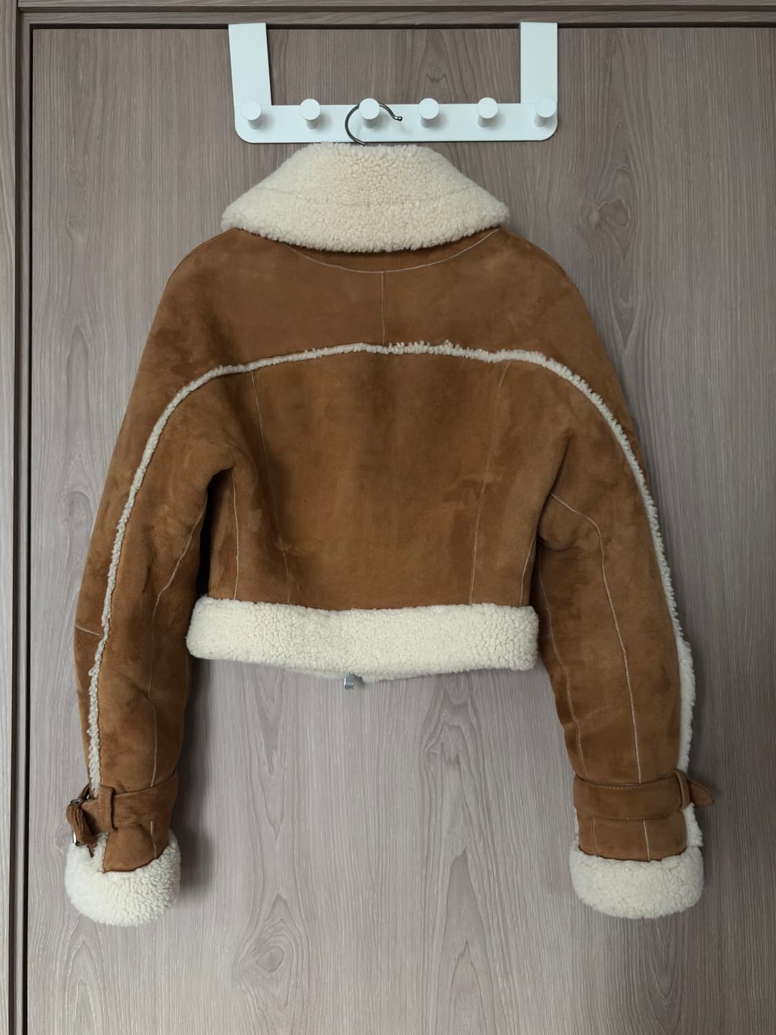 Knwls FW20 램스킨 시어링 무스탕 자켓 상품이미지4