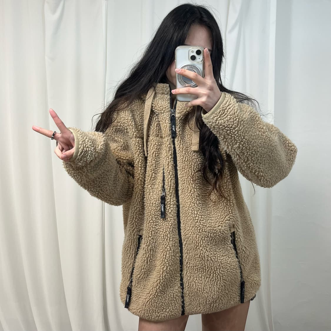 National Geographic Beige Fleece Jacket  상품이미지2