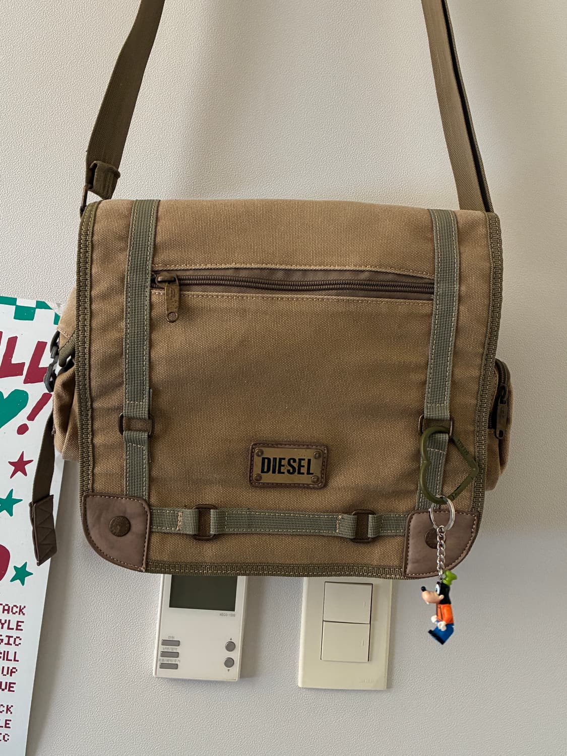 디젤 빈티지 크로스백 상품이미지1