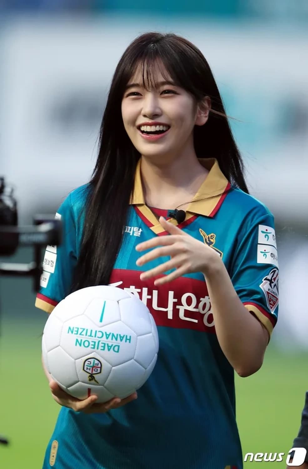 2023 대전 하나 시티즌 홈 안유진 유니폼 상품이미지2