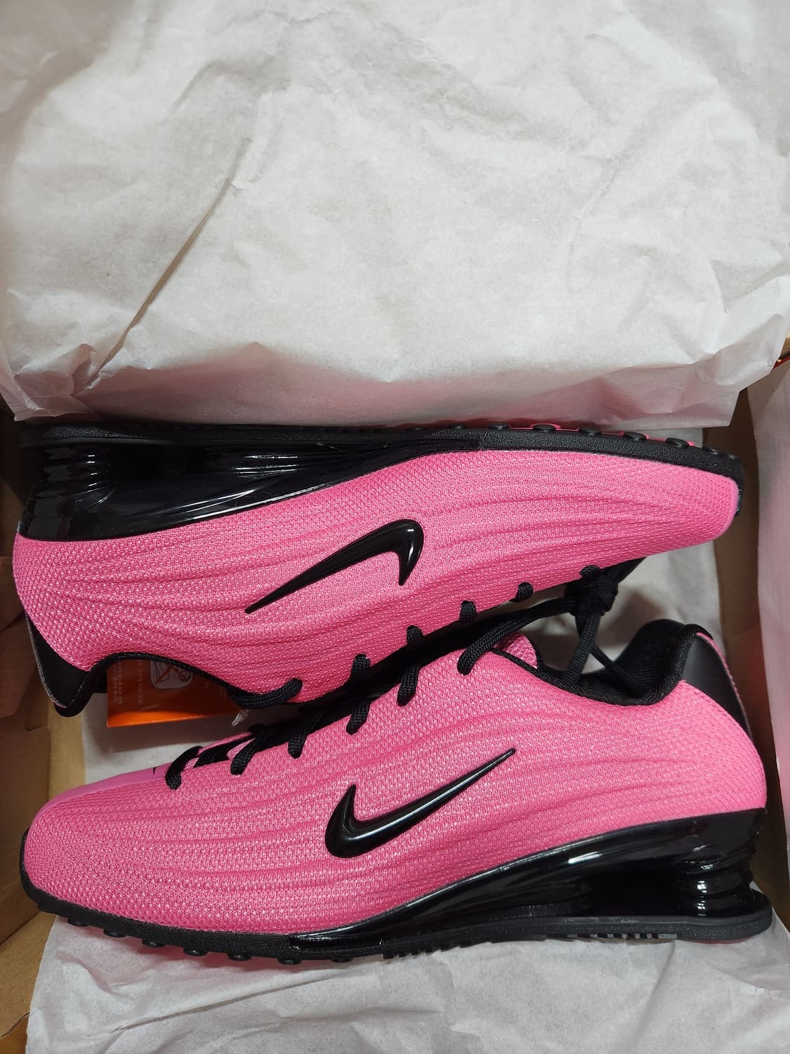 새상품 나이키 샥스 Z 핑크시클 HQ7540-601 상품이미지1