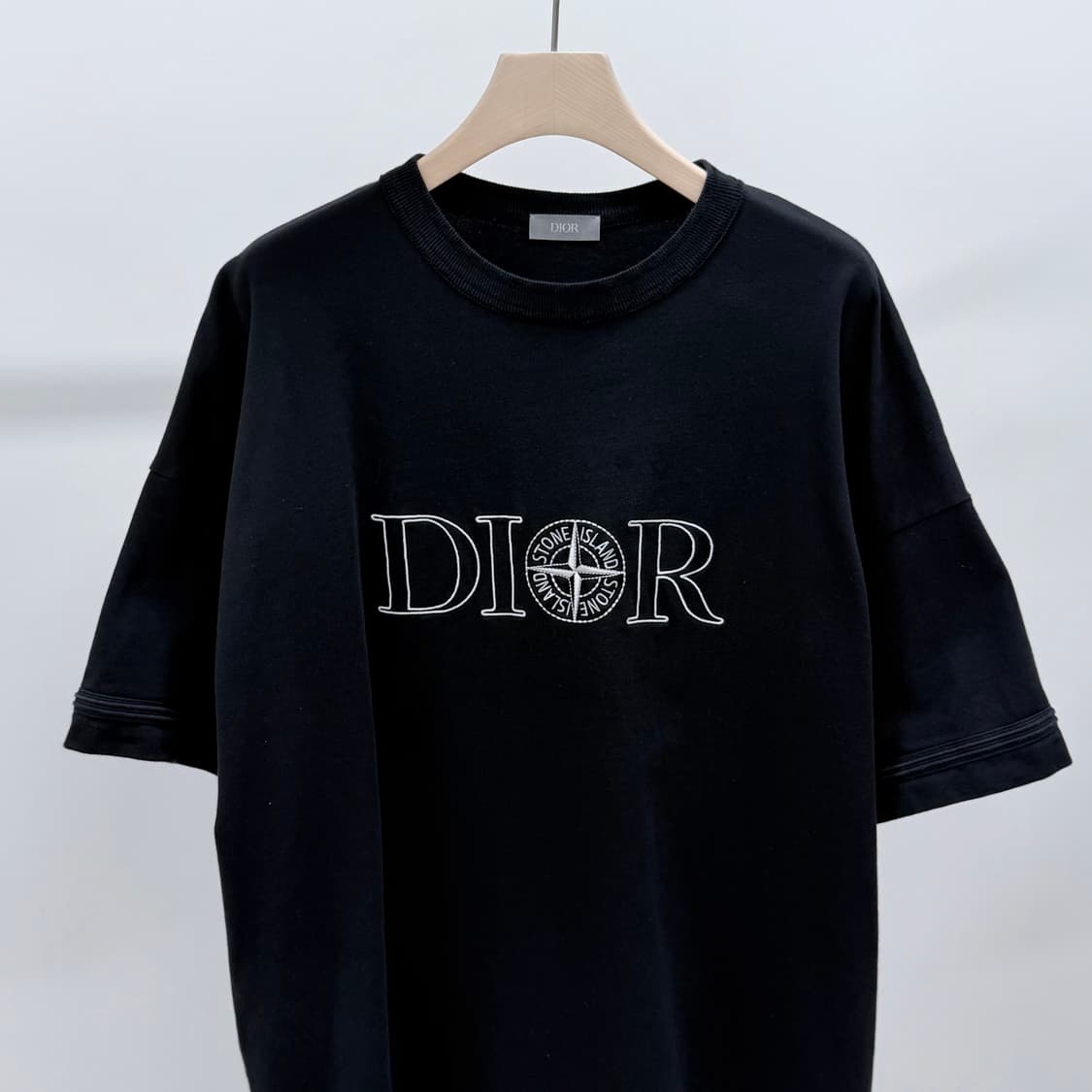[S+급/L] 24ss 디올 x 스톤아일랜드 로고 반팔 티셔츠 상품이미지2