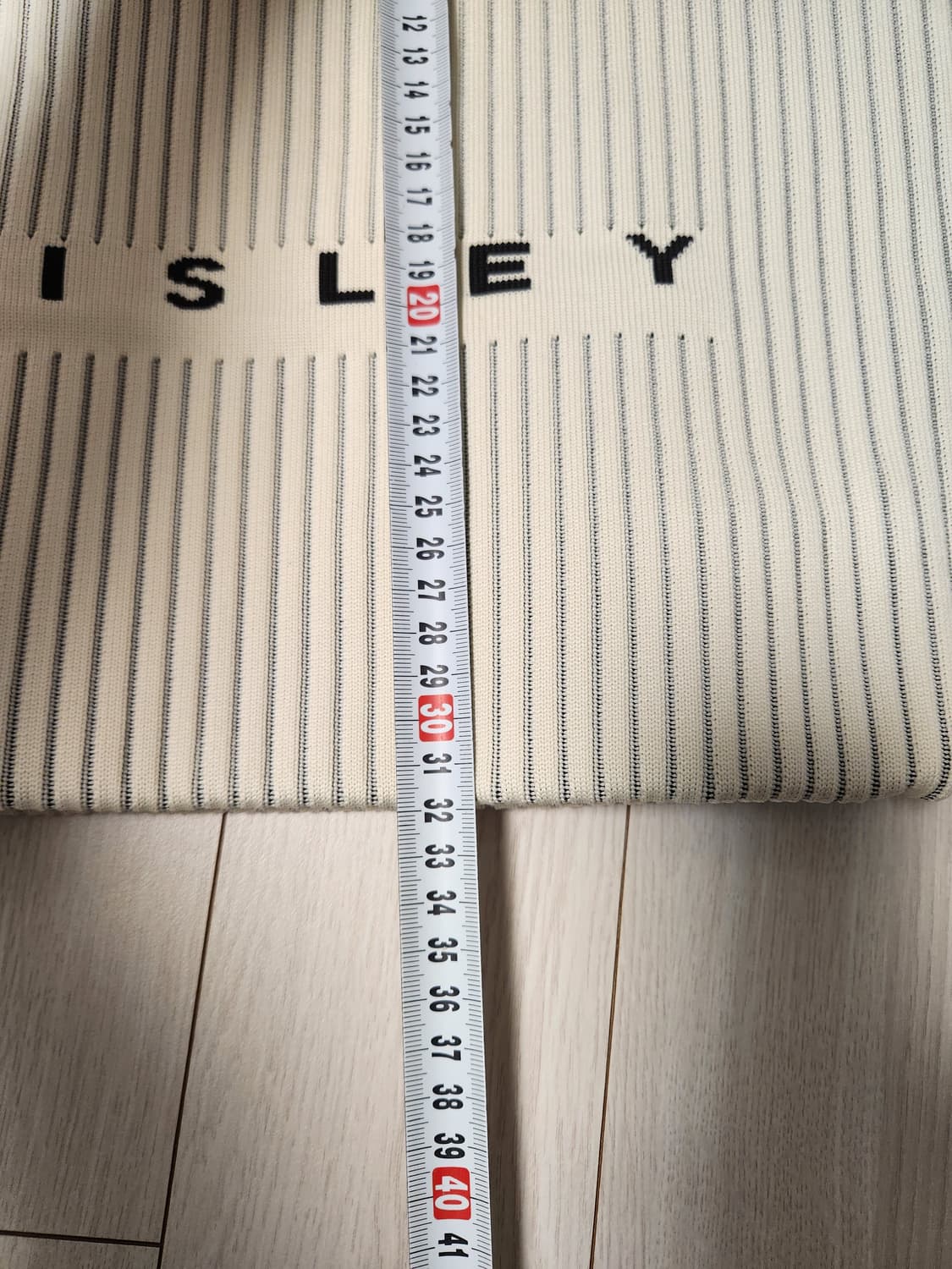 새상품급)시슬리 니트 토트백

여러 중고사이트에도 같이 판매하고 있어서  상품이미지8